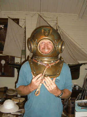 Hutch in Pearl diver's helmet on Pearl Lugger tour